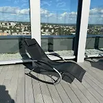 Hanza Black & White 17Th Floor Spa & Pool Free Parking By Stayly