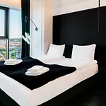 Hanza Black & White 17Th Floor Spa & Pool Free Parking By Stayly